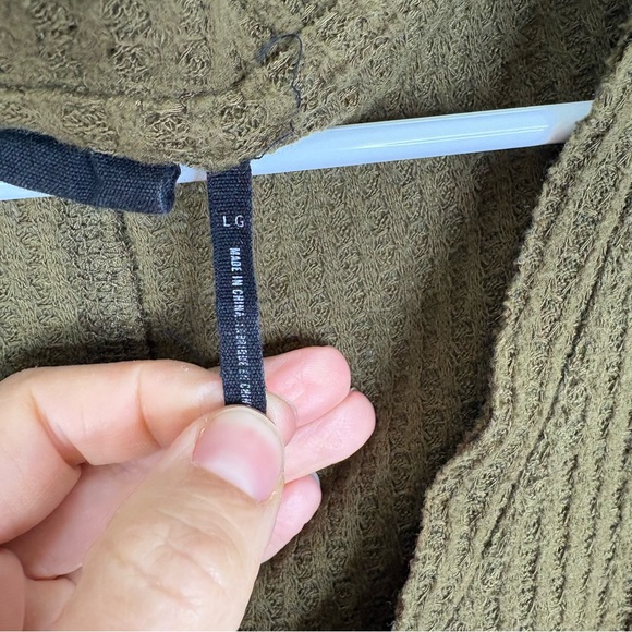 Out From Under Urban Outfitters Olive Green Button-Up Waffle Knit Top Large - Picture 3 of 7